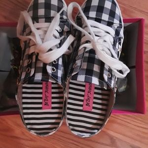 Betsey Johnson blue gingham shoes